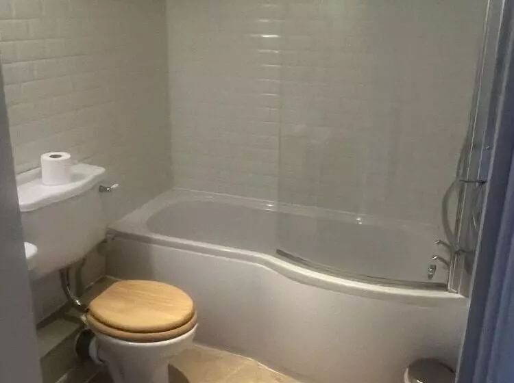 酒店 The George Inn