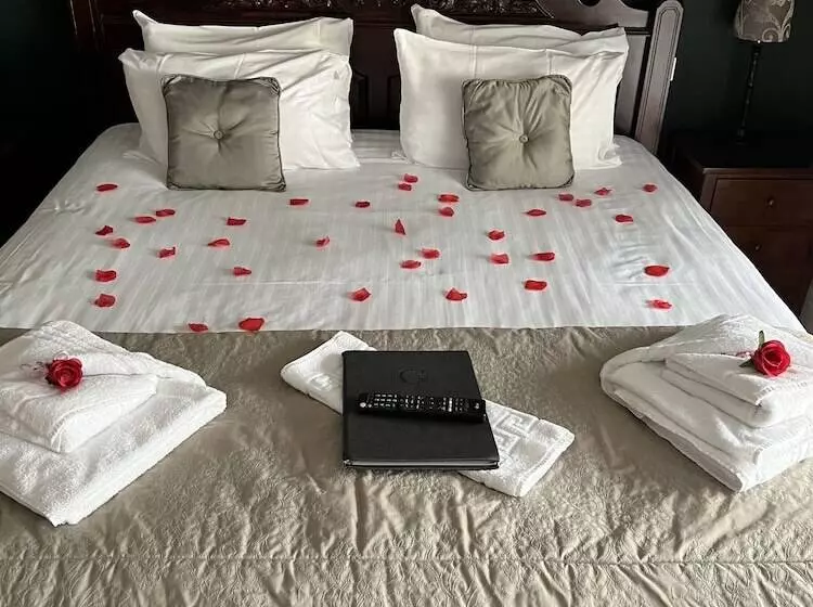 酒店 The George Inn