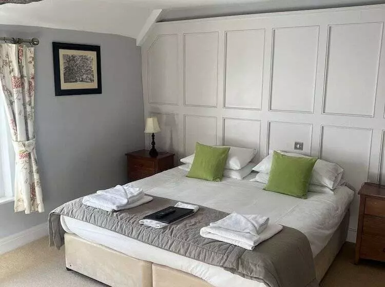 酒店 The George Inn