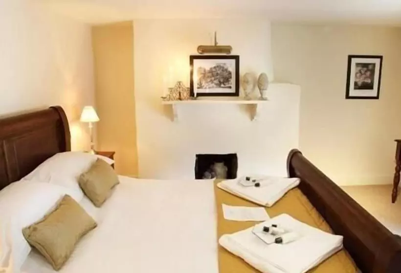 酒店 The George Inn