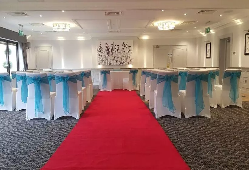 Отель Voco Oxford Spires, An Ihg