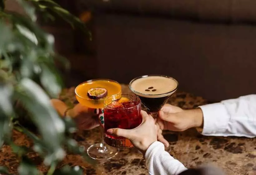 Отель Voco Oxford Spires, An Ihg