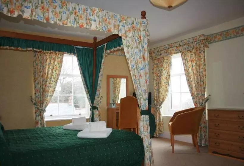 Отель Yarn Market