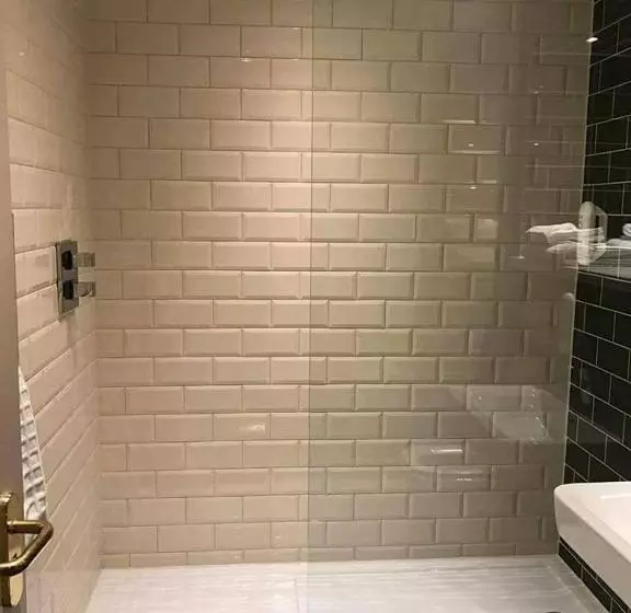 The George Hotel Wetherspoon