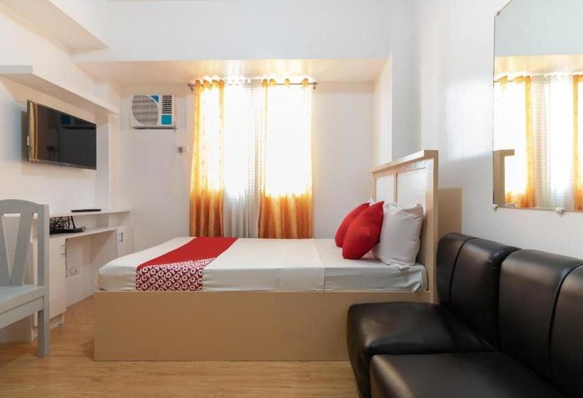 בית מלון כפרי Amaia Skies Avenida By Oyo Rooms