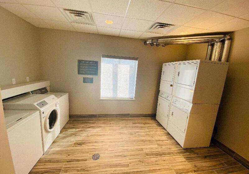 فندق Candlewood Suites Lebanon, An Ihg