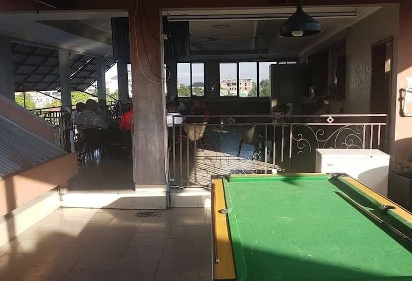 هتل Complexe Les Profs