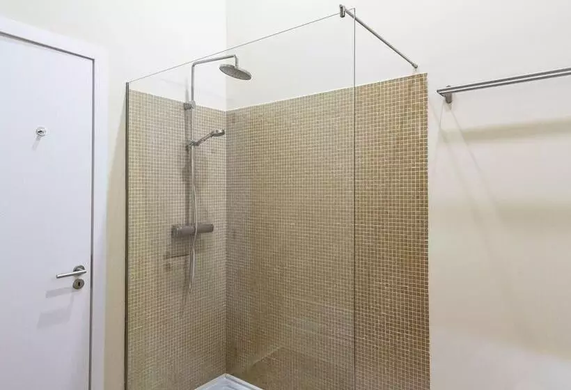 پانسیون Guesthouse Bonjardim