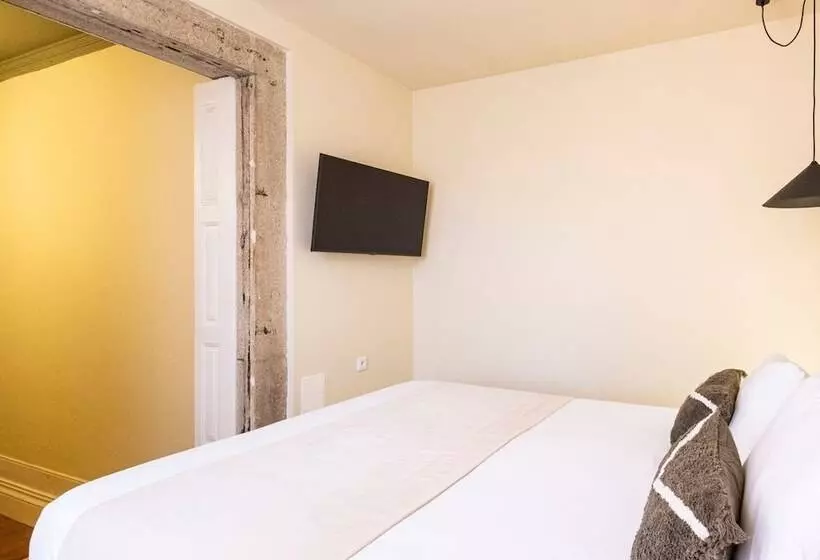 پانسیون Guesthouse Bonjardim