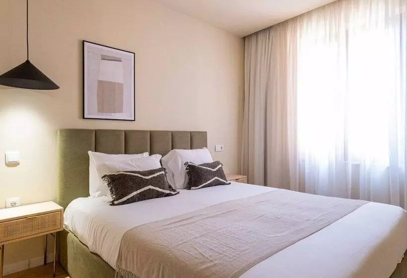 پانسیون Guesthouse Bonjardim