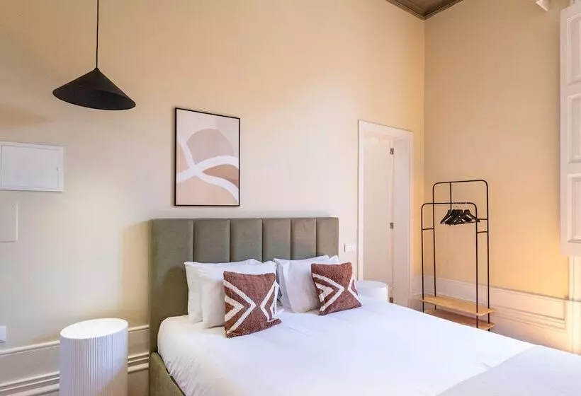 پانسیون Guesthouse Bonjardim