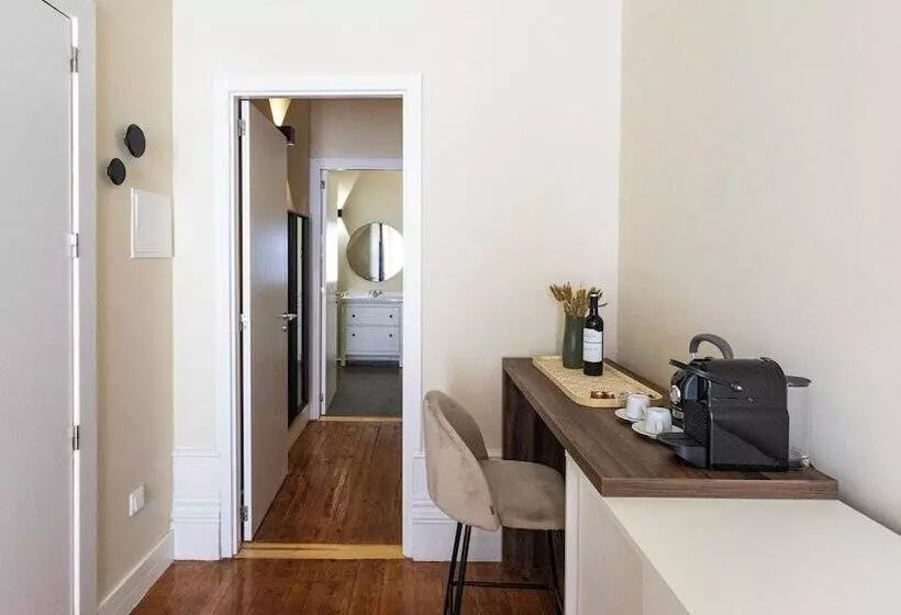 پانسیون Guesthouse Bonjardim
