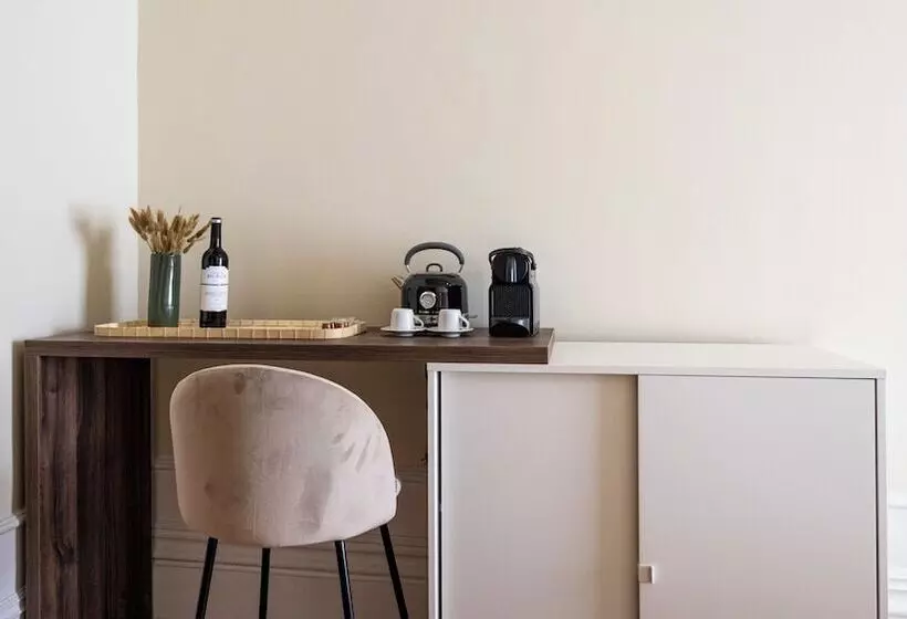 پانسیون Guesthouse Bonjardim