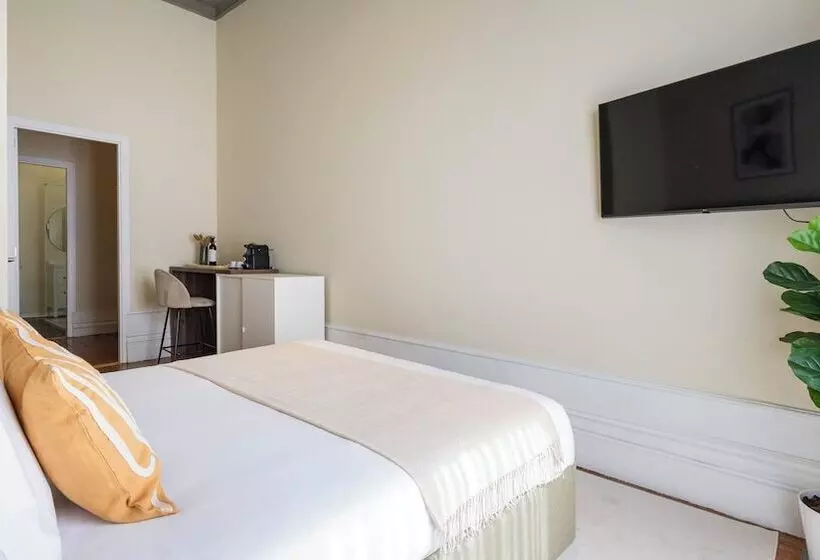 پانسیون Guesthouse Bonjardim