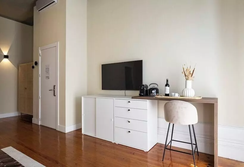 پانسیون Guesthouse Bonjardim