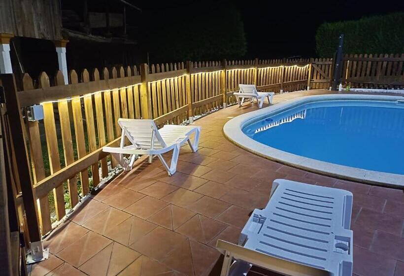 Spacious Villa With Pool In Empalme De Vilar 300 M² 8 Guests