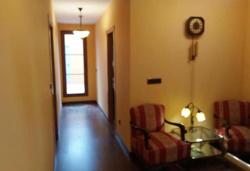 Spacious Villa With Pool In Empalme De Vilar 300 M² 8 Guests