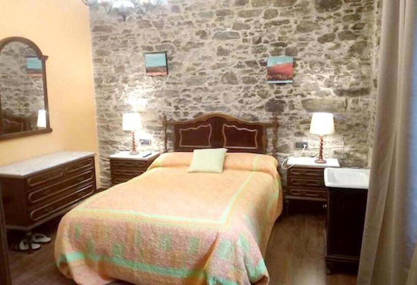 Spacious Villa With Pool In Empalme De Vilar 300 M² 8 Guests