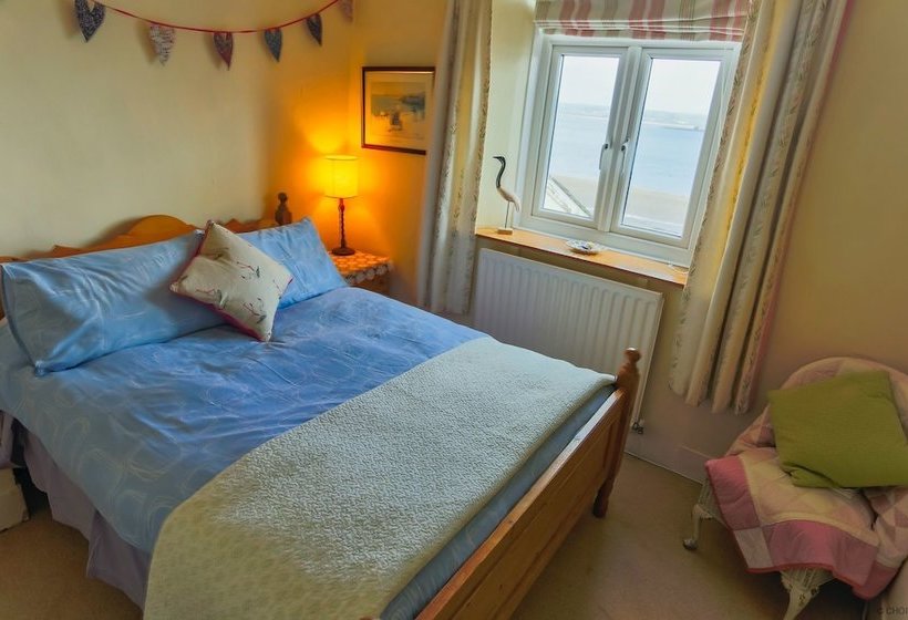 Appledore Gannets Nest 3 Bedrooms