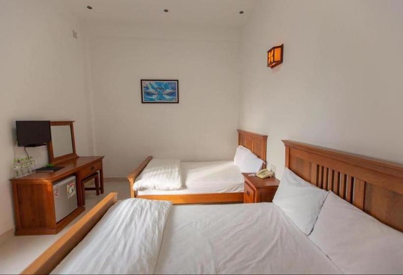 هتل Pi Hostel Dalat