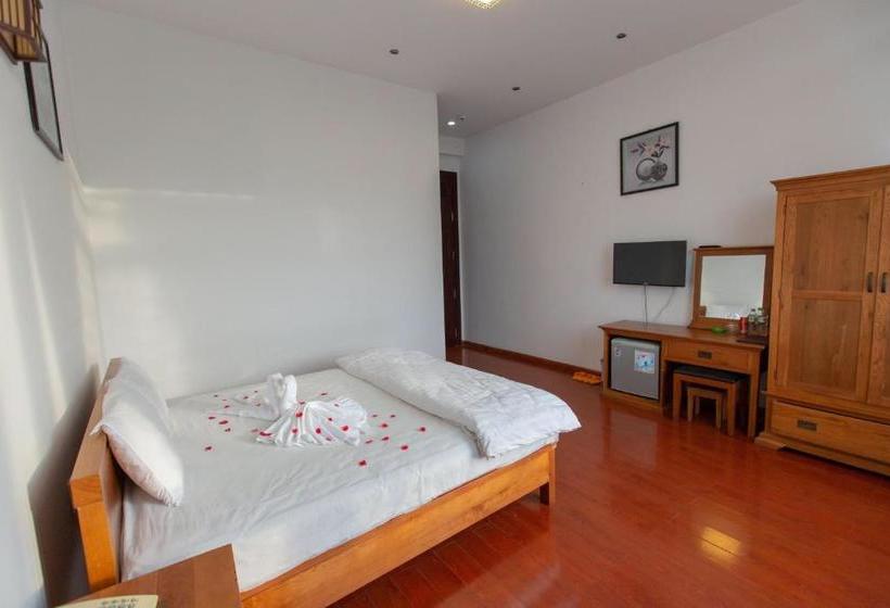 هتل Pi Hostel Dalat