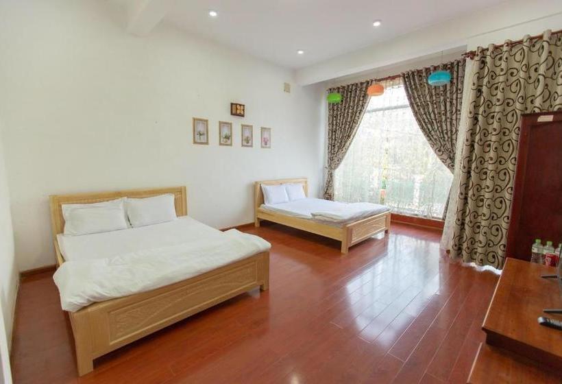 هتل Pi Hostel Dalat