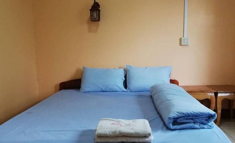 Отель Hongkham Guesthouse Xiengkhouang Laos