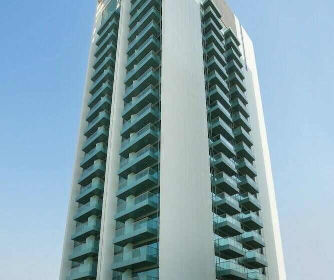 Отель Millennium Executive Apartments Mont Rose