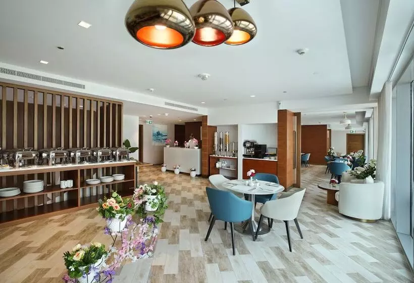 هتل Millennium Executive Apartments Mont Rose