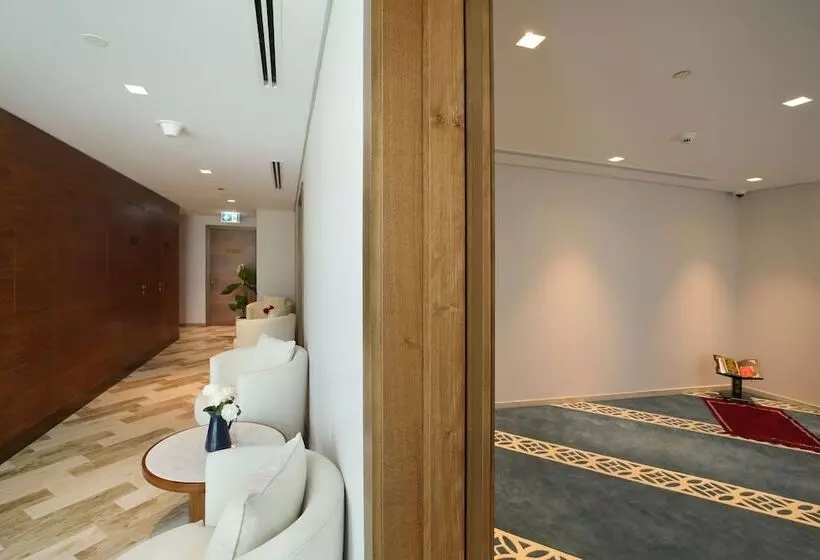 هتل Millennium Executive Apartments Mont Rose