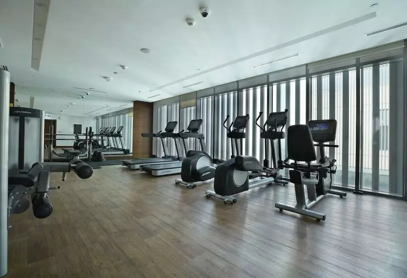 هتل Millennium Executive Apartments Mont Rose
