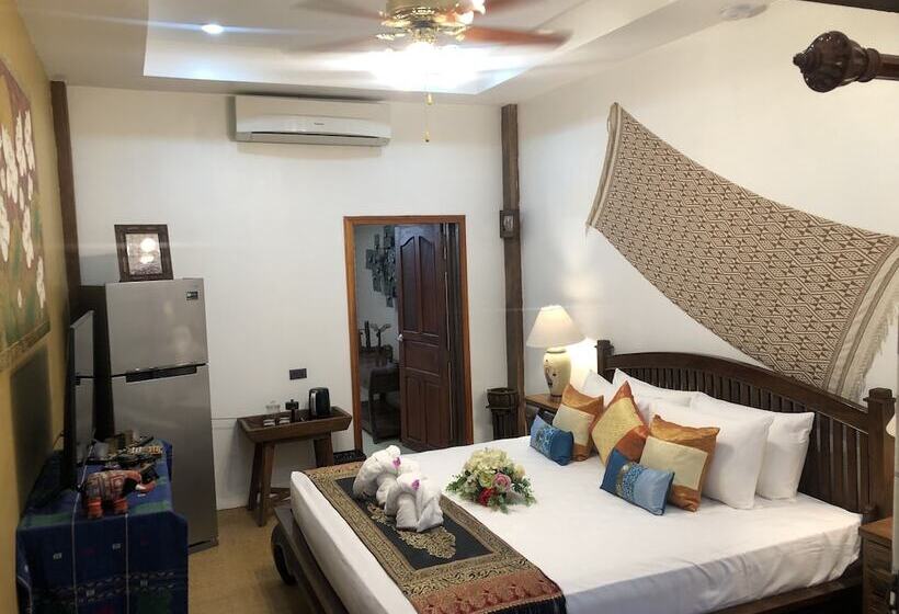 호텔 On The Mekong Resort