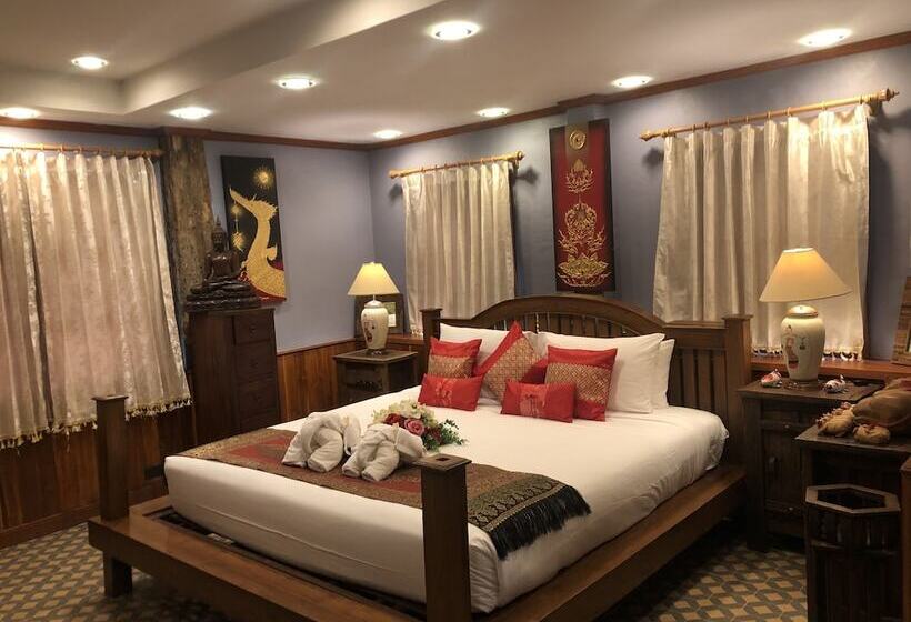 호텔 On The Mekong Resort