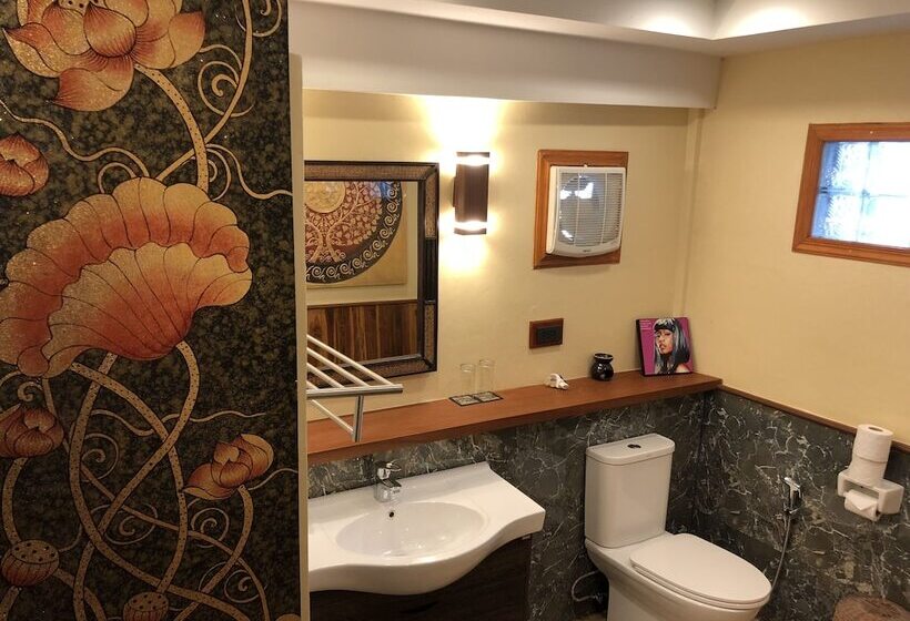 호텔 On The Mekong Resort