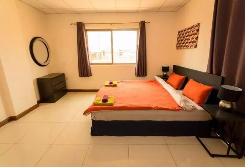 La Casa Baatsona Apartments