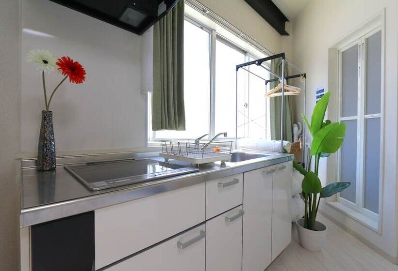 Liz Guest House Umeda