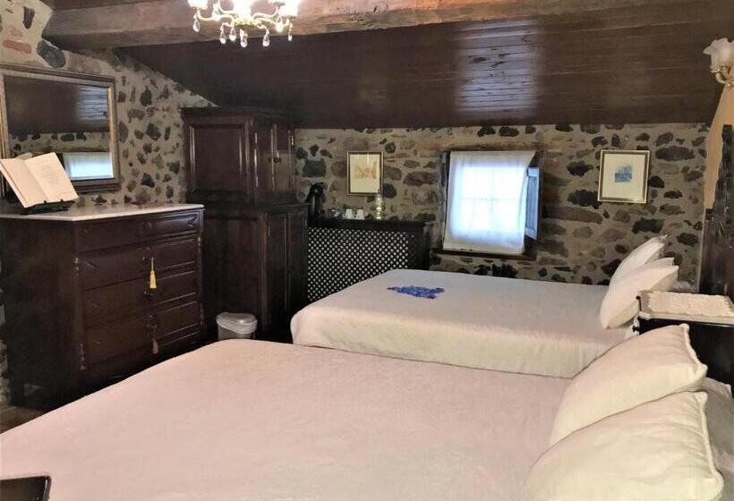 بنسيون La Casa Dels Poetes