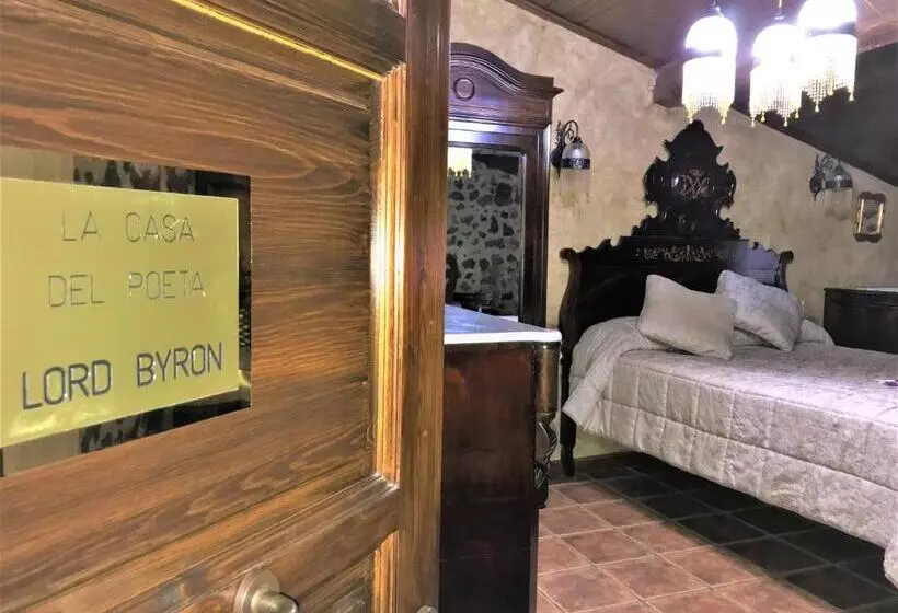 پانسیون La Casa Dels Poetes