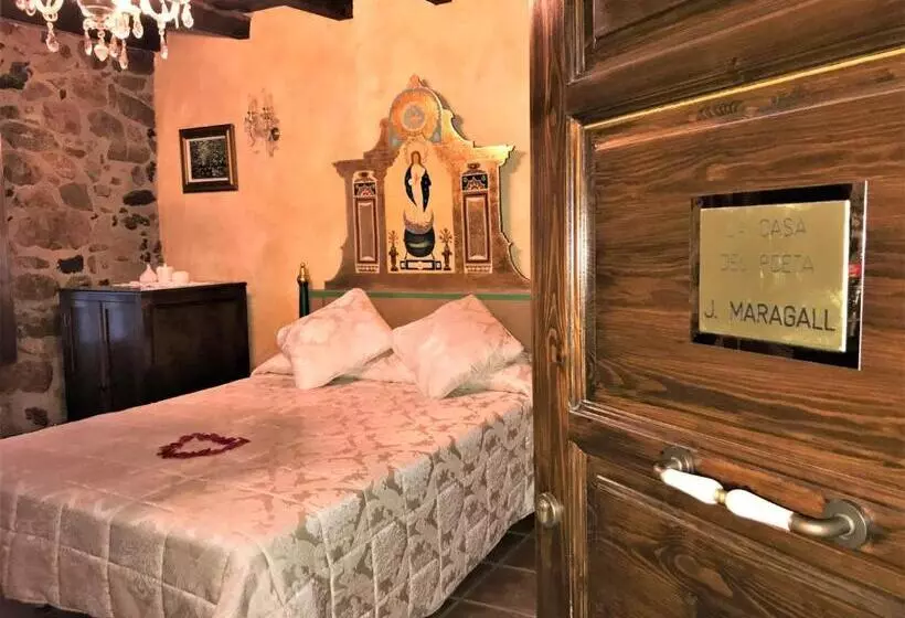 پانسیون La Casa Dels Poetes