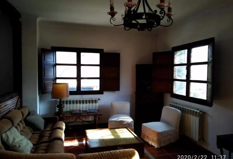 Albergue El Caseron De Fuentes Carrionas