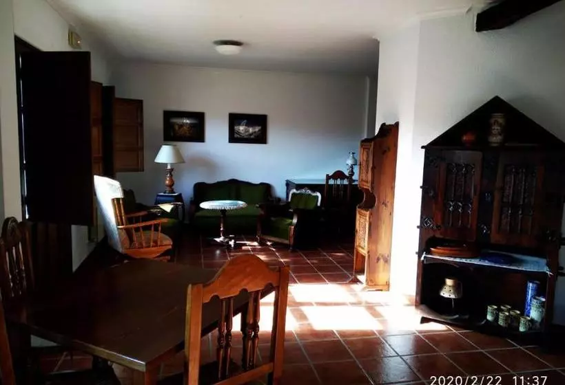 Albergue El Caseron De Fuentes Carrionas