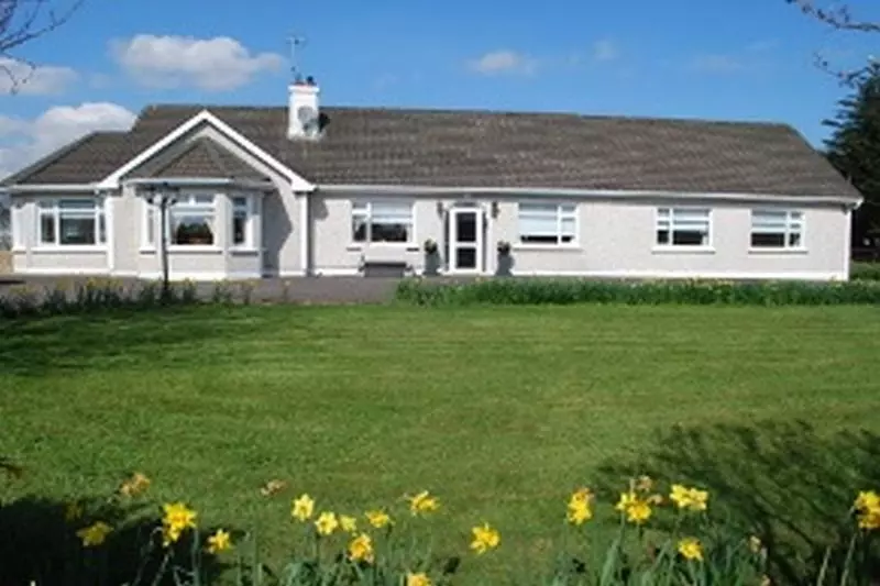 Bed and Breakfast Keenogue House