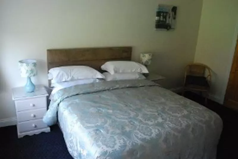 Bed and Breakfast Keenogue House