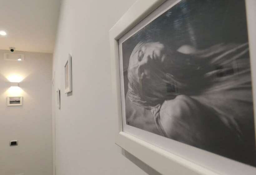 تختخواب و صبحانه Scaramantico Rooms