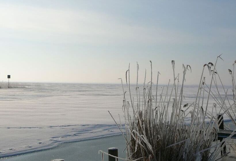 Cheerful Apartment In Wilhelmshof Usedom Near Baltic Sea