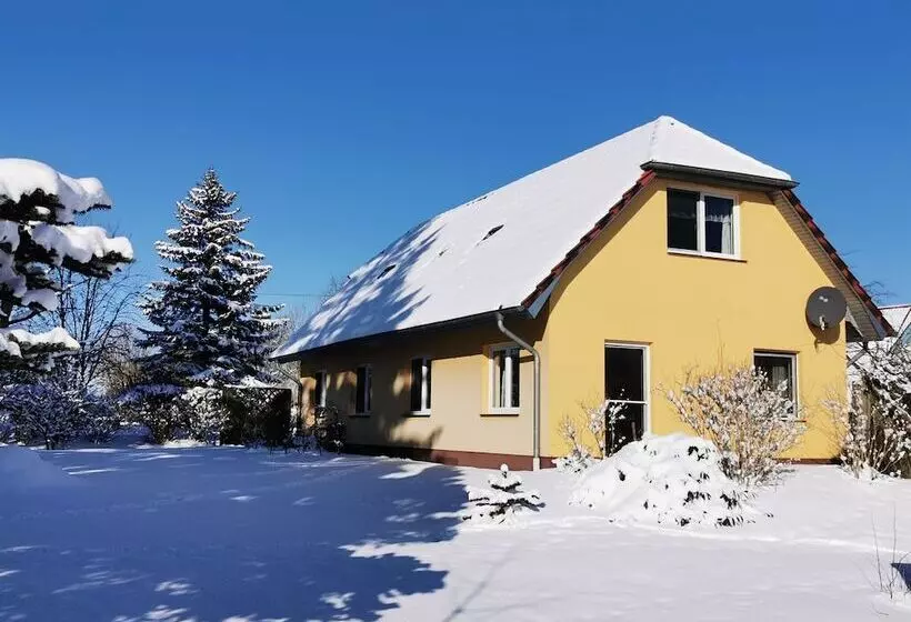 Cheerful Apartment In Wilhelmshof Usedom Near Baltic Sea