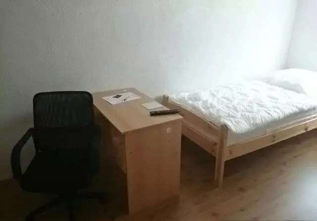 Hostelli Biberach Riss Zimmer Frei, Einzel Zimmer Bad Küche