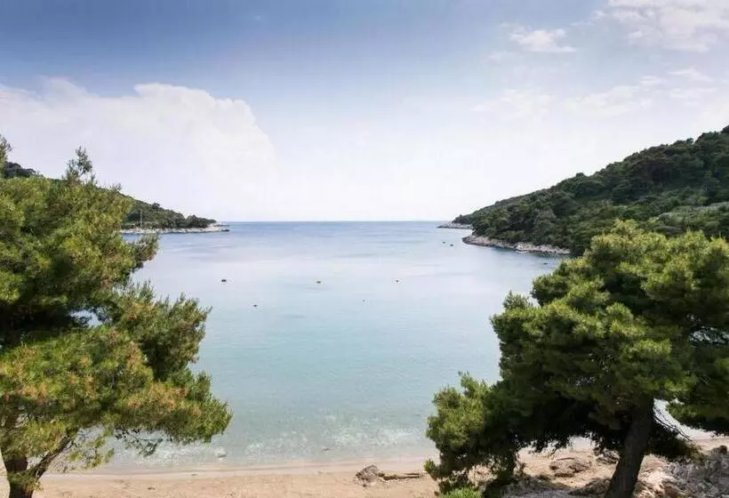 Hotelli Apartments Franka Saplunara