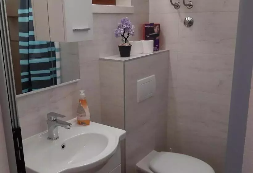 Hotelli Apartments Franka Saplunara