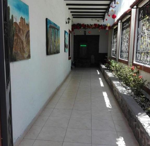 هتل Boutique Ceiba Real